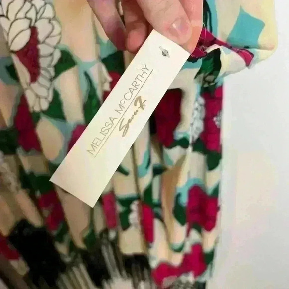Melissa McCarthy by Seven7  Floral Kimono NWT - Picture 2 of 11